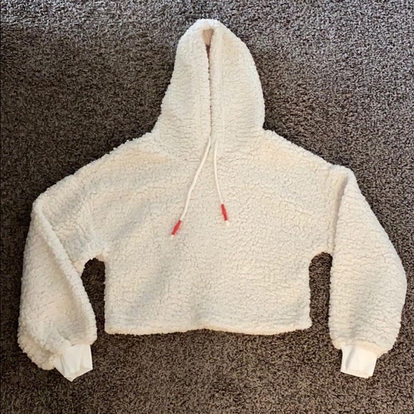 Zaful Tops - NWT zaful cropped hoodie